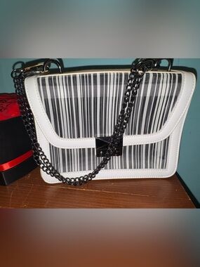 Fallon & Royce Black White Striped Crossbody Bag Gunmetal Hardware $158 Retail